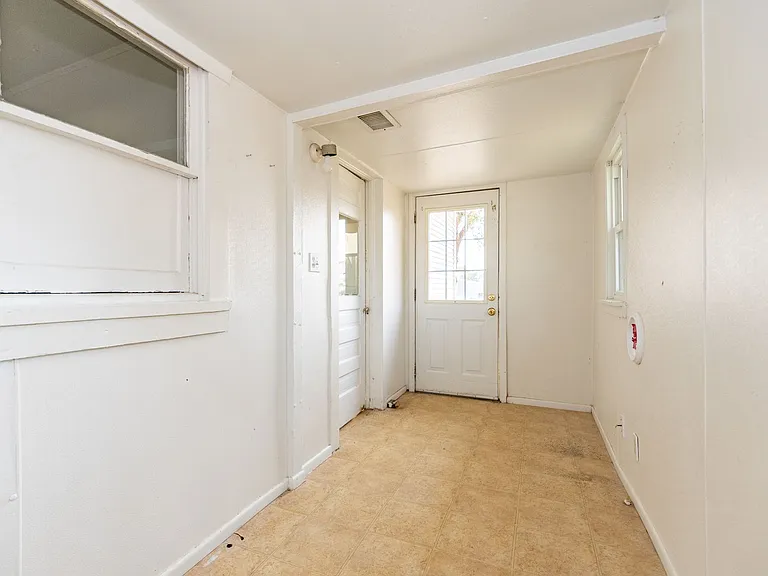 4102 W Sundown Ln — Photo 17