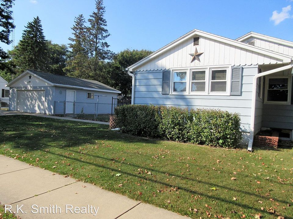1st image of 703 N Oakhill Ave
