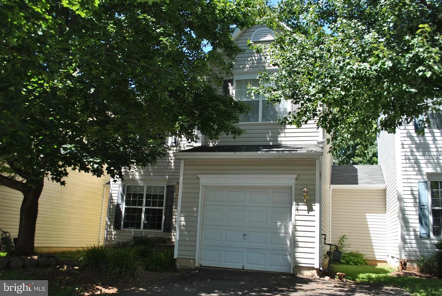 2168 Cottonwood Ln photo 1