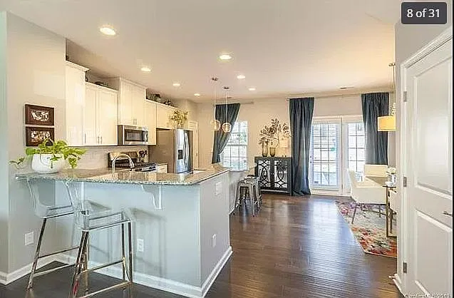 3 bed, 1442 sqft, $2,200 — Photo 4