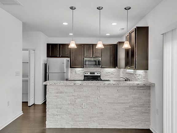 2nd image of 1633 Brimington Ln