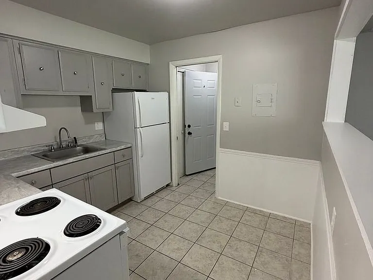 707 E Mount Hope Ave — Photo 3