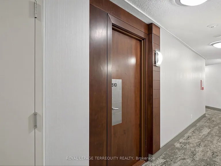 310 Burnhamthorpe Rd W #2810 — Photo 30