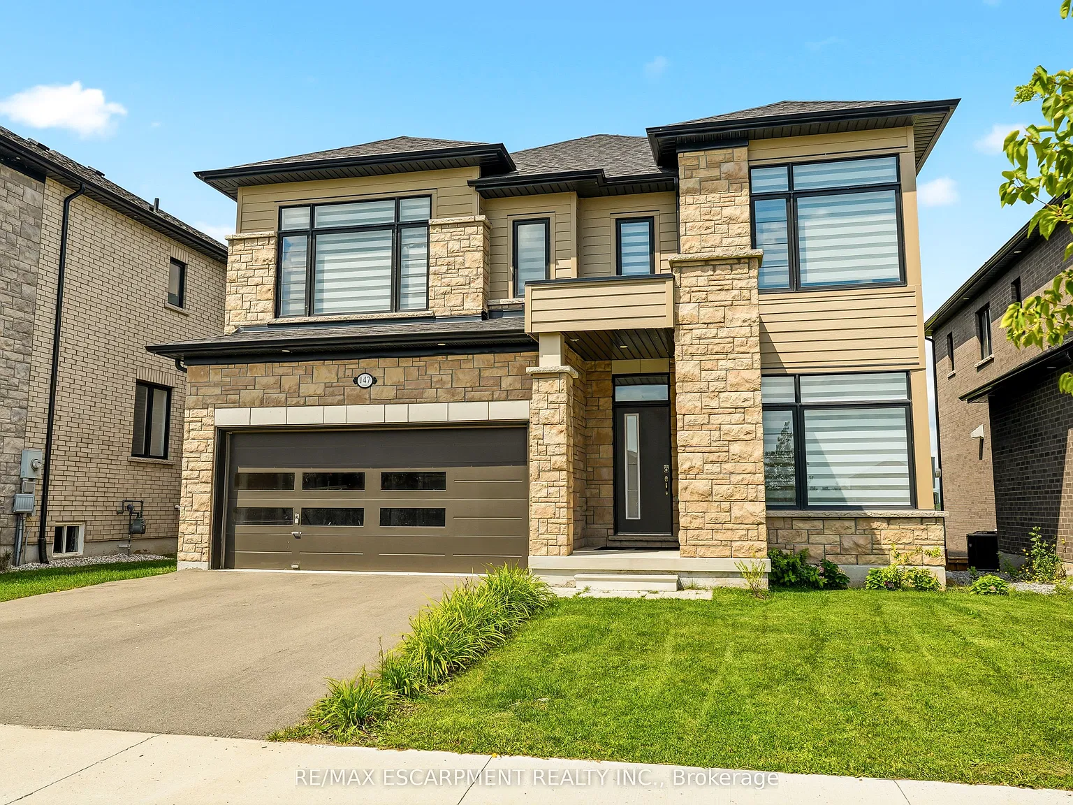 4 bed, $3,700 — Photo 2