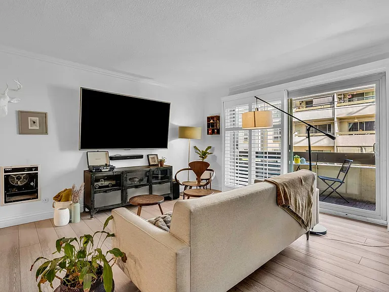 77 Fairmount Ave #105 — Photo 4