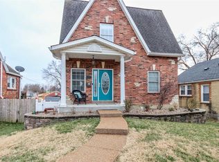 707 Water St, Saint Charles, MO 63301