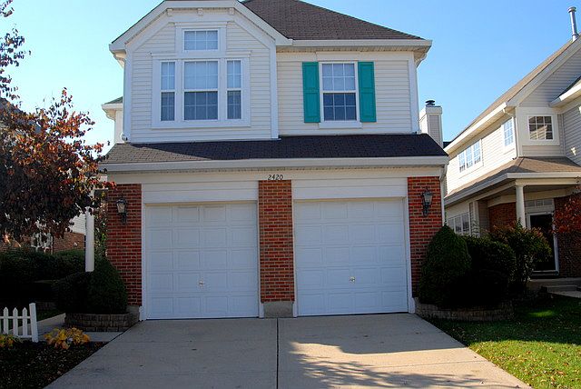 1st image of 2420 Pinecrest Ln