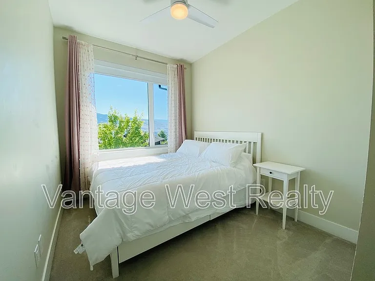 12798 Lake Hill Dr #27 — Photo 9