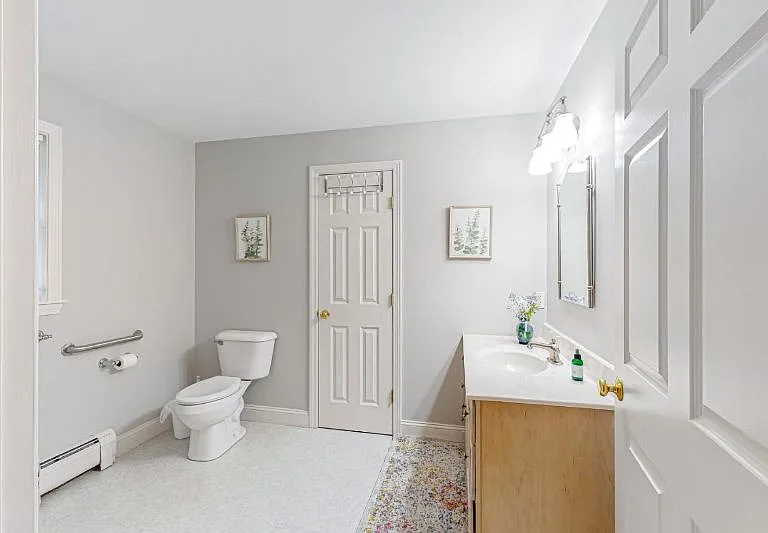 24 Mill St — Photo 15