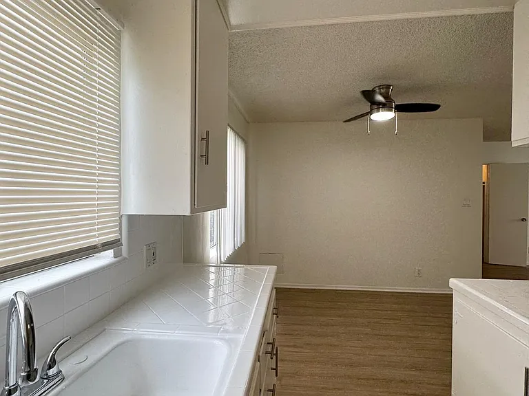 18546 Clark St — Photo 22