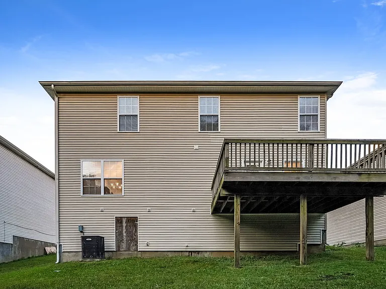 712 Holland Ridge Dr — Photo 17