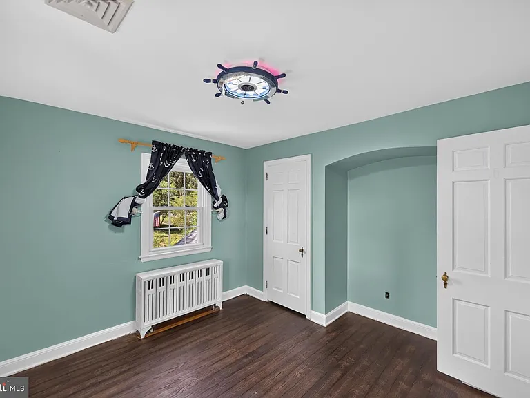 1512 Wilson St — Photo 15