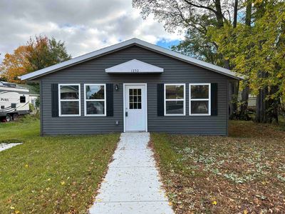 1350 Armstrong St, Marinette, WI, 54143