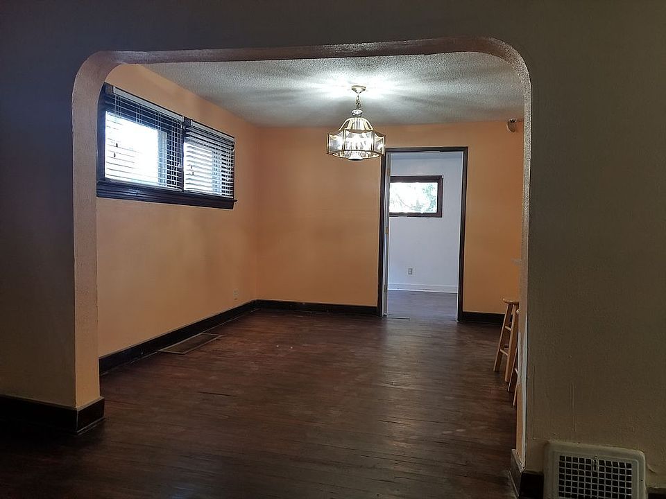 1st image of 2204 Tate Ave