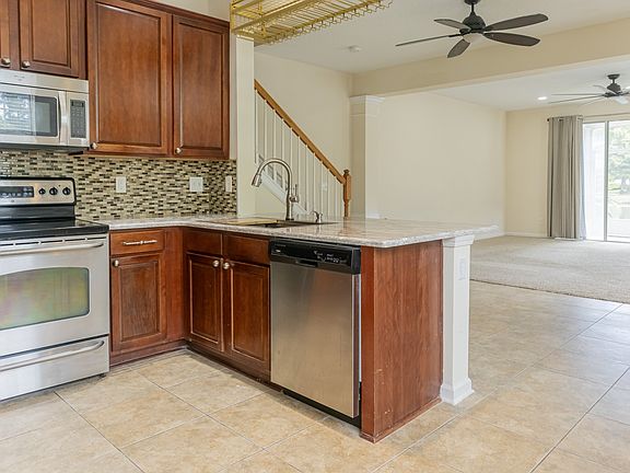 3rd image of 3737 Windmaker Way