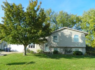 1508 Heritage Ln, Janesville, WI 53545