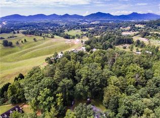 15 Carter Hill Dr, Leicester, NC 28748