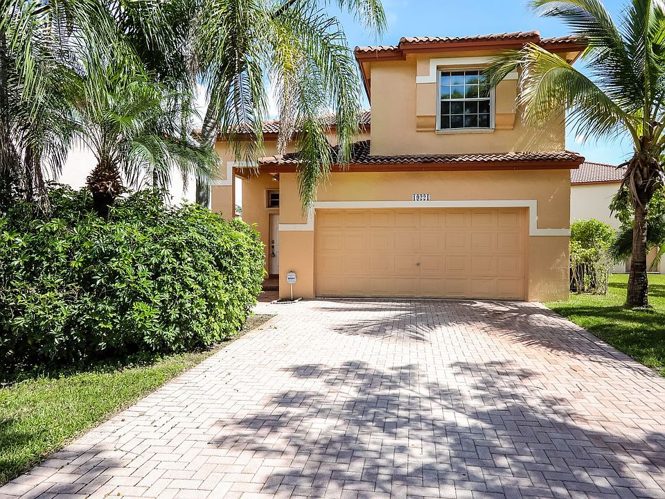 1st image of 19221 NW 12th St