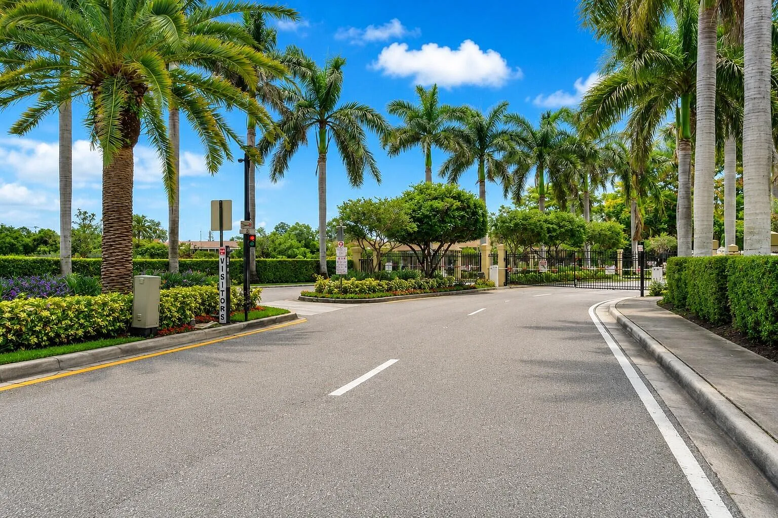 2 bed, 2.5 bath, 1188 sqft, $2,250 — Photo 3