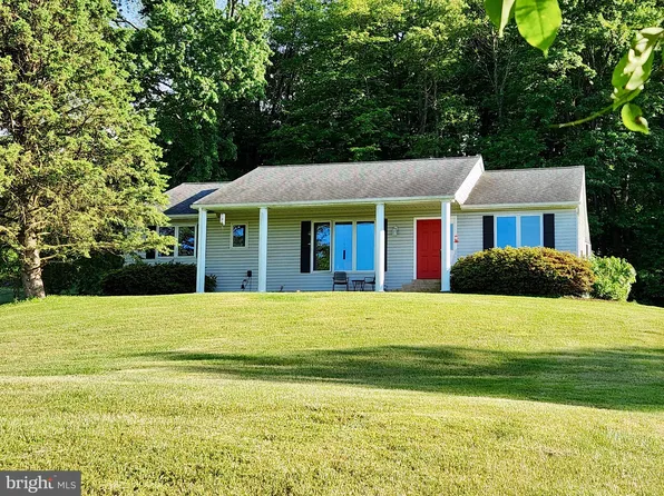 1089 York Rd, Dillsburg, PA 17019