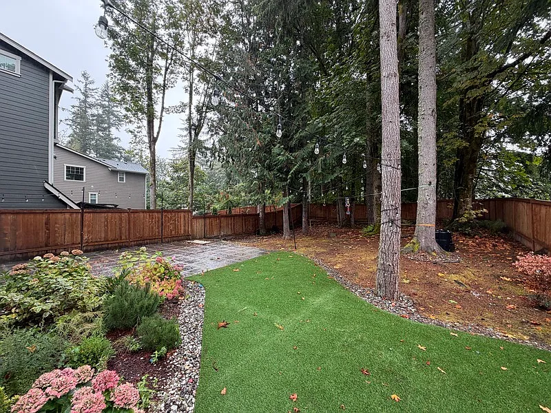 5 bed, 4.0 bath, 2970 sqft, $4,995 — Photo 4
