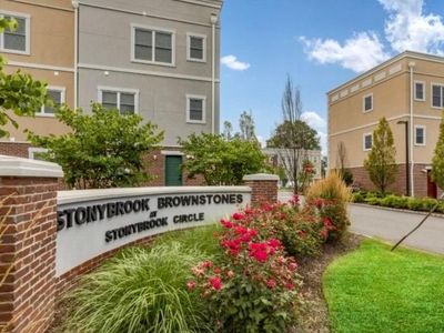 19 Stonybrook Cir, Fairfield, NJ, 07004