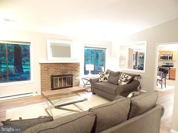 5th image of 1501 Bal Harbor Ct