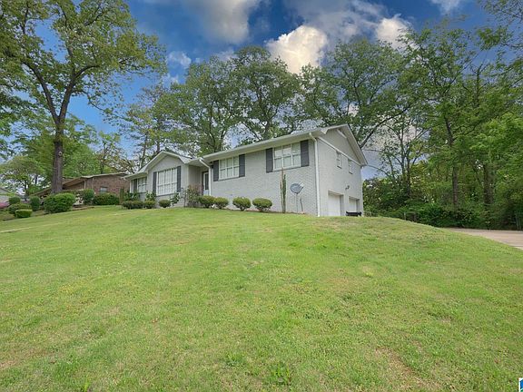 3rd image of 1457 Miami Dr