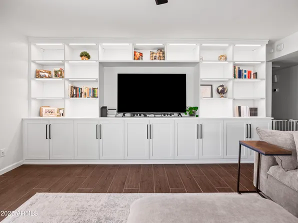 4147 W CROCUS Drive, Phoenix, AZ 85053