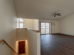 136 Devonshire Ct #3, Plover, WI 54467