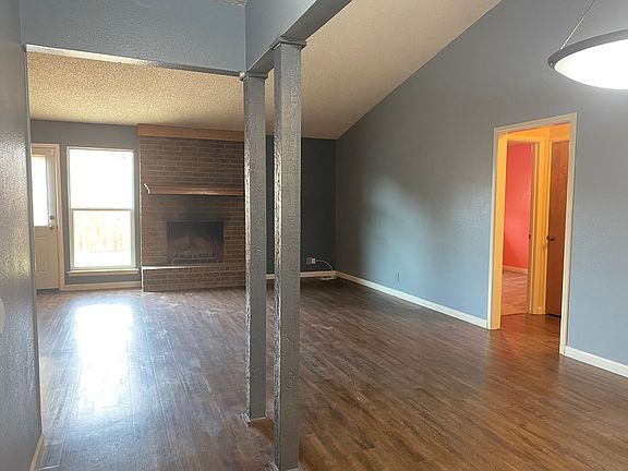 3rd image of 1821 Buffalo Ave