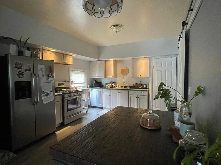 3980 Garfield Ave #UPPER — Photo 10