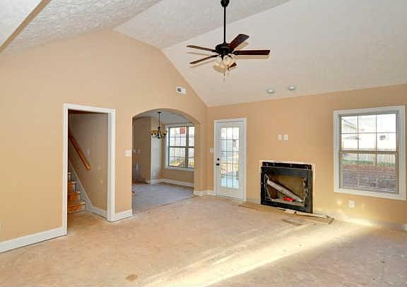 5th image of 374 Plantation Dr