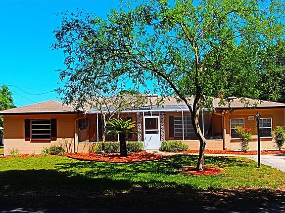 3rd image of 1612 Orange Dr