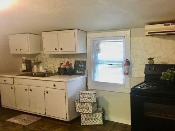 310 Carson Dr APT 7