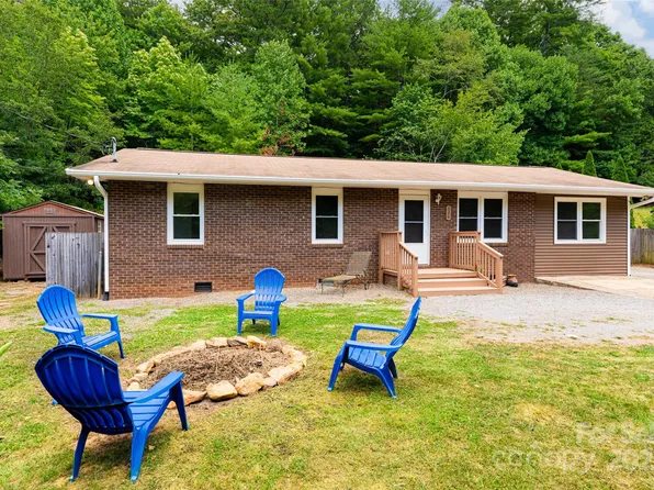 326 New Salem Rd, Swannanoa, NC 28778