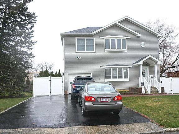 2nd image of 99 Westwood Ave