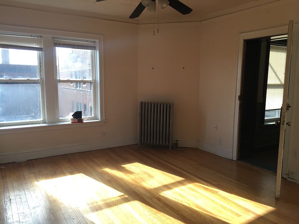 2nd image of 5639 N Magnolia Ave APT 3F