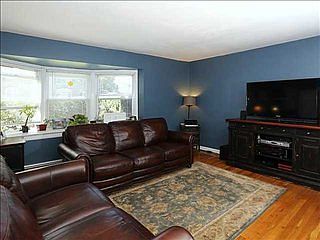 4th image of 6 Sussex Ct