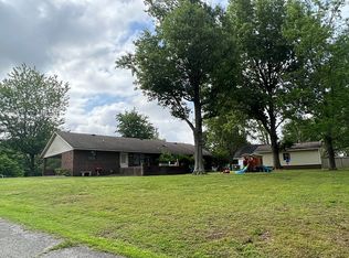 944 N 4th Ave, Piggott, AR 72454