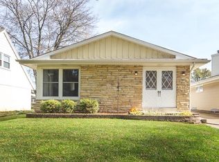 2124 N 114th St, Wauwatosa, WI 53226