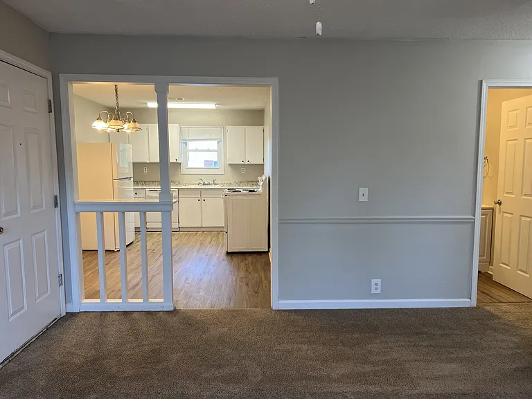 117 Forest Ave #102 — Photo 5