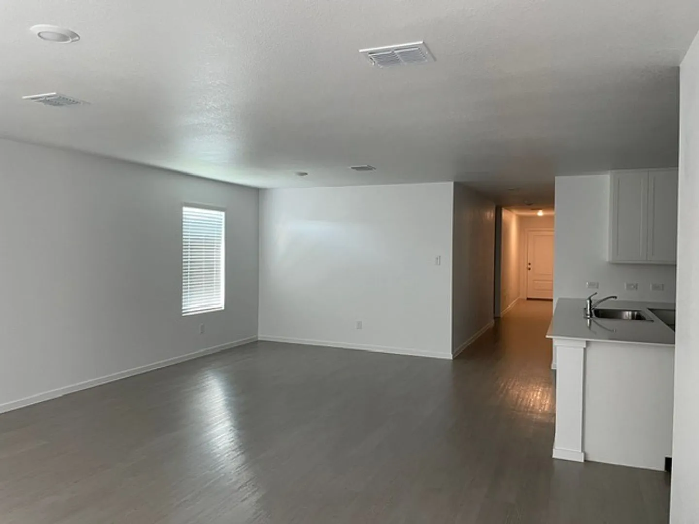 Available Now--4 Bedroom 2 Bath 2 Car Garage — Photo 2