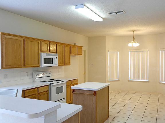 2nd image of 5505 Tulip Dr