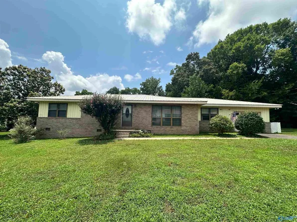 304 35th St NW, Fort Payne, AL 35967