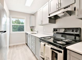 18540 SW Boones Ferry Rd #F-6, Tualatin, OR 97062