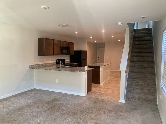 3rd image of 5954 Creekside Crossing Dr