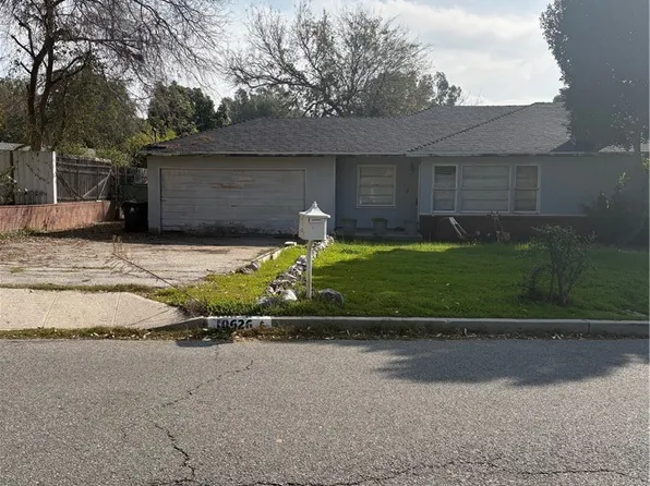 10626 Wheatland Ave, Sunland, CA 91040
