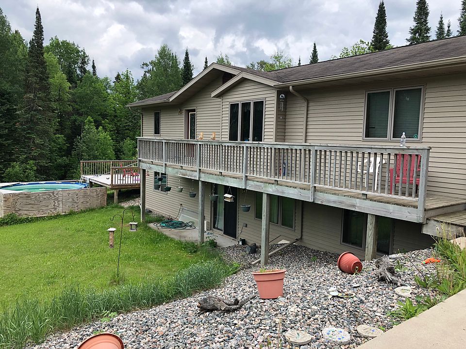 Steel siding, pool,2 porches