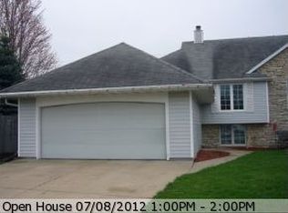 27 Shamrock Ct, Appleton, WI 54914